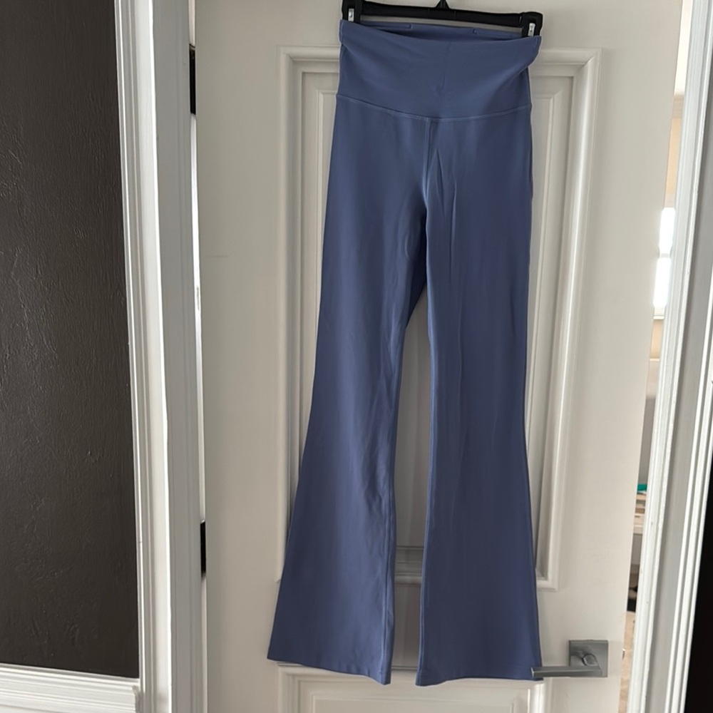 Lululemon Blue Flared Yoga Pants size 4